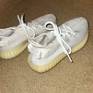 YeezysMens Yeezy Boost 350 V2 GY3438